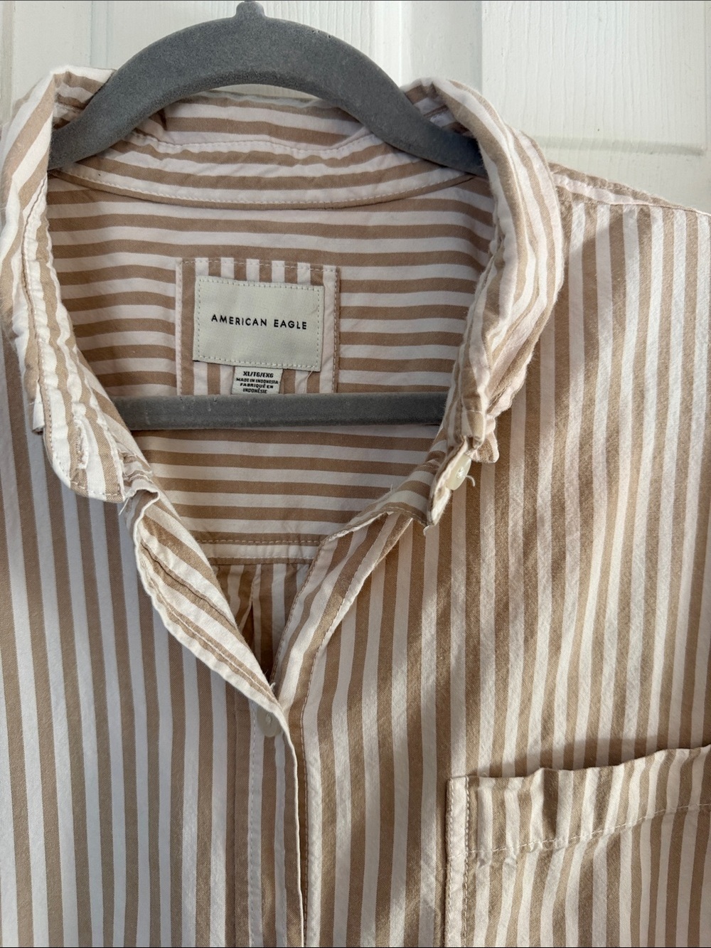 American eagle oversized oxford Beige and White Striped Button-Down Shirt XL - Picture 3 of 5